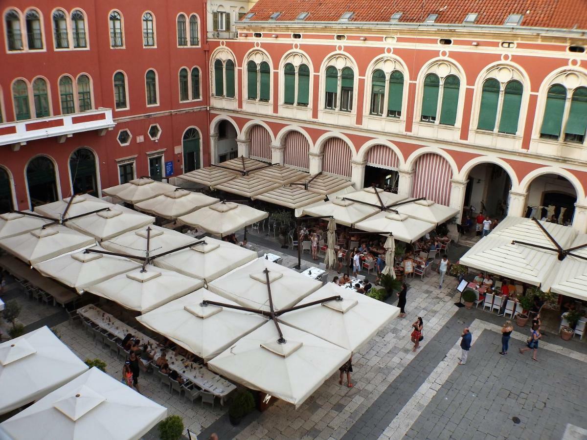 Apartamento Loft At Republic Square Split Exterior foto